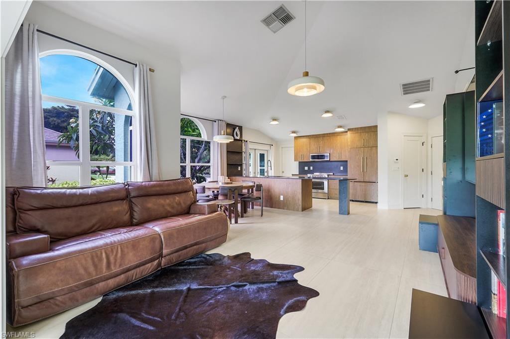 21167 Butchers Holler photo 6