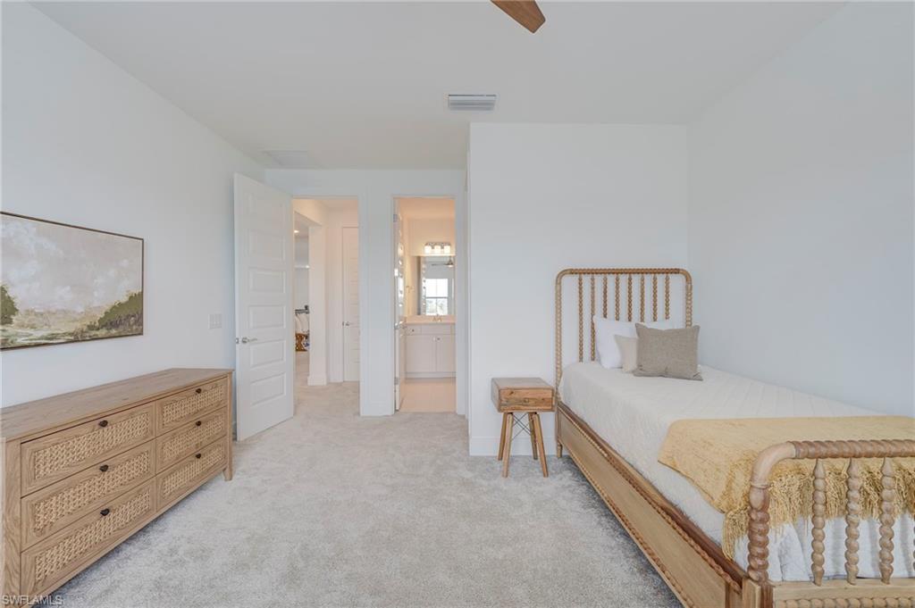 upstairs bedroom with  en-suite bathroom