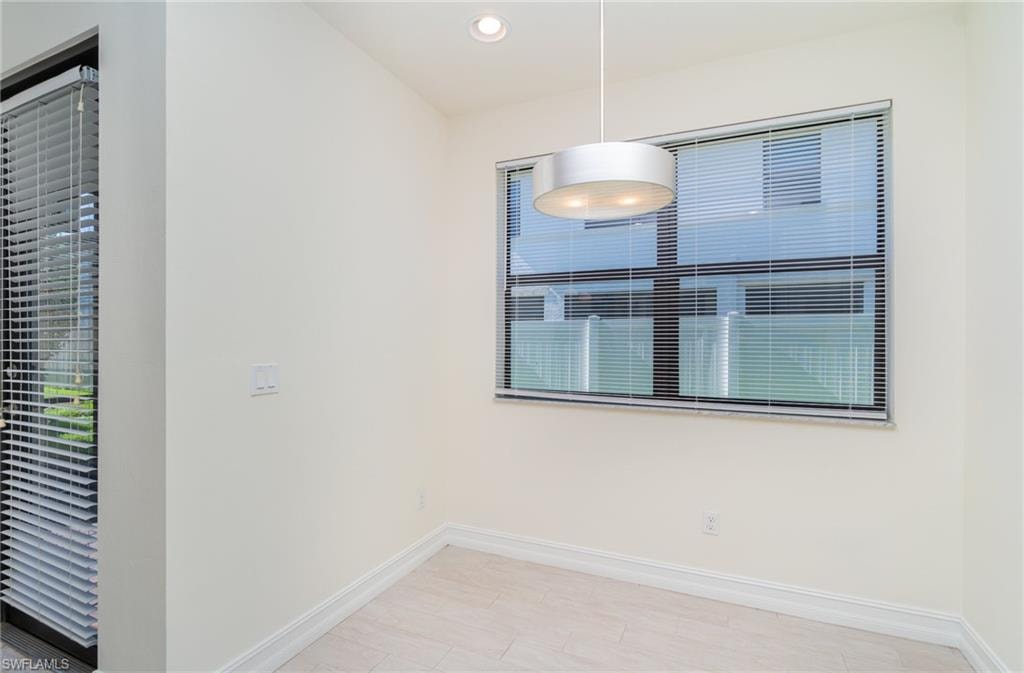 9463 Montebello WAY 101 photo 27