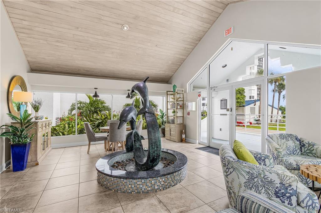 OCEAN HARBOR LOBBY