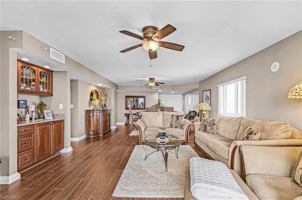 FULLY FURNISHED CONDO, TURNKEY AND READY FOR YOUR BEACH LIFE ENJOYMENT.