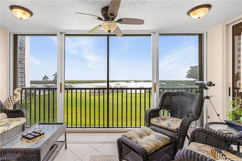 LARGE COMMONS IN FRONT OF A WIDE VIEW OF THE FMB BAY.