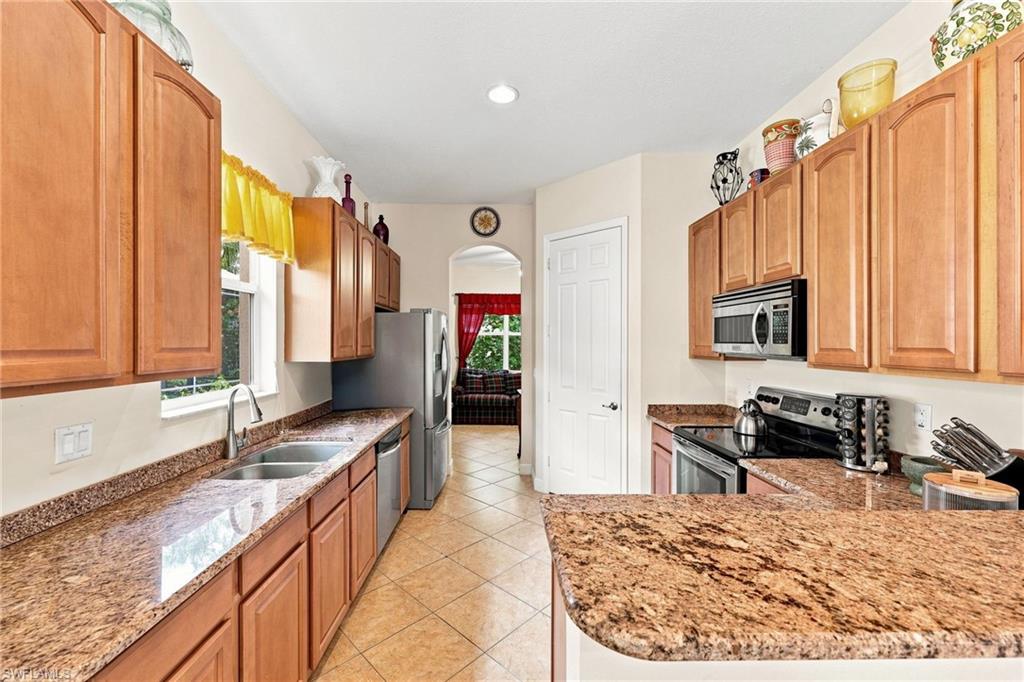 6116 Highwood Park LN photo 12