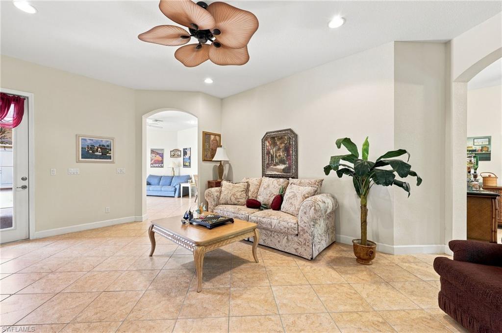6116 Highwood Park LN photo 7