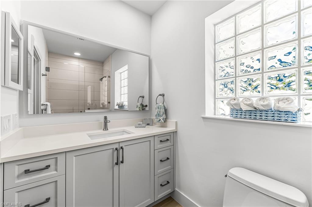 Main bathroom