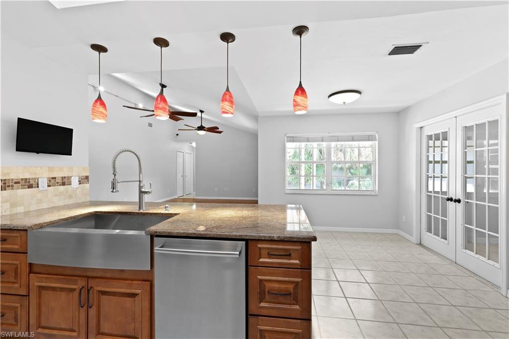 6857 Idlewild ST photo 9