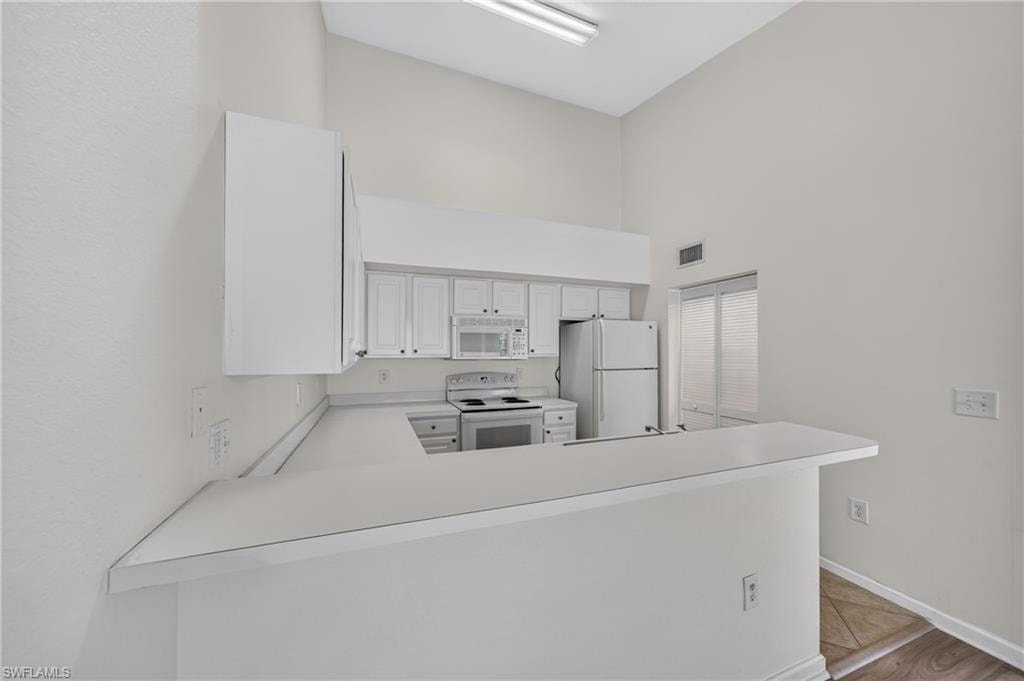 4122 Residence DR 121 photo 7