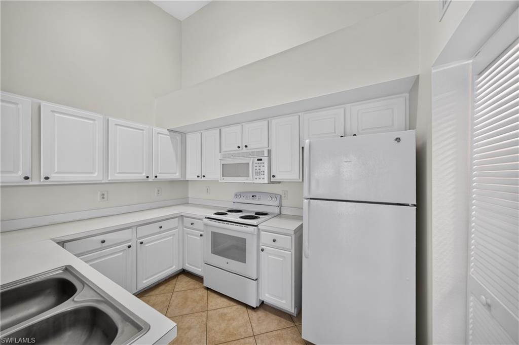 4122 Residence DR 121 photo 10