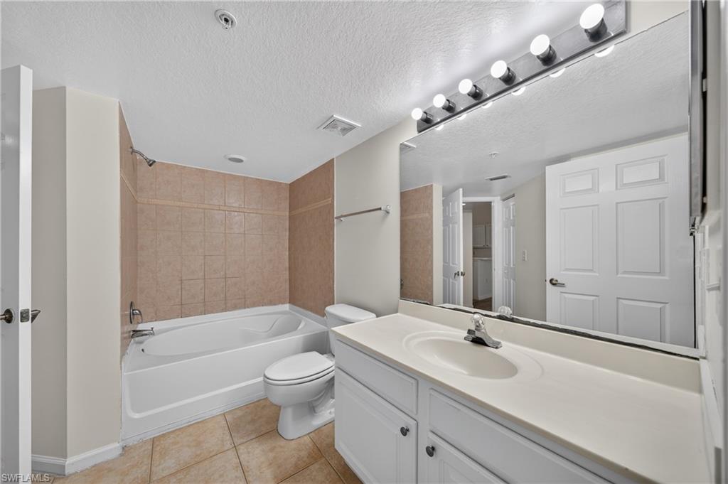 4122 Residence DR 121 photo 14