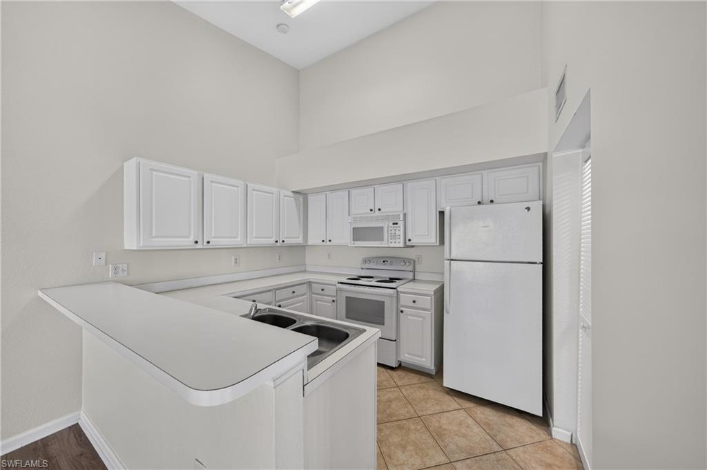 4122 Residence DR 121 photo 8