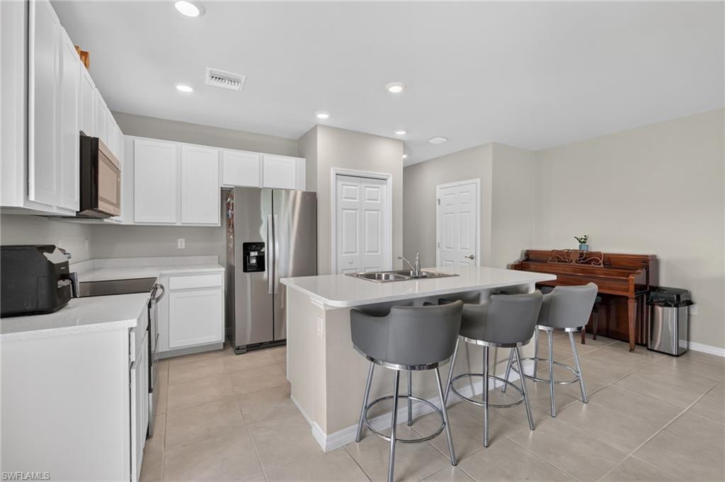 Breakfast Bar