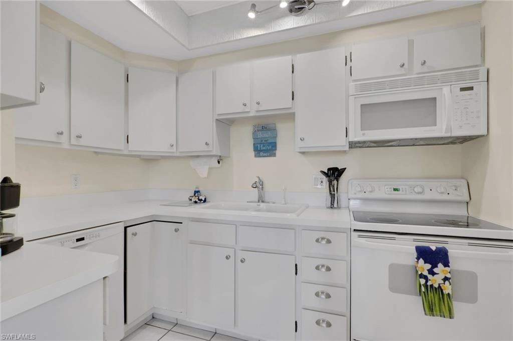 58 Collier BLVD 210 photo 34