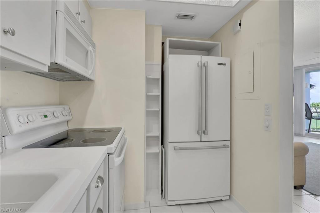 58 Collier BLVD 210 photo 38