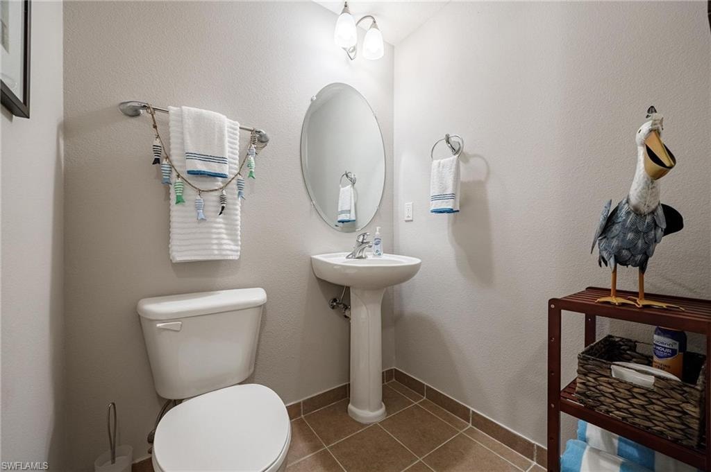 2825 Palm Beach BLVD 210 photo 11