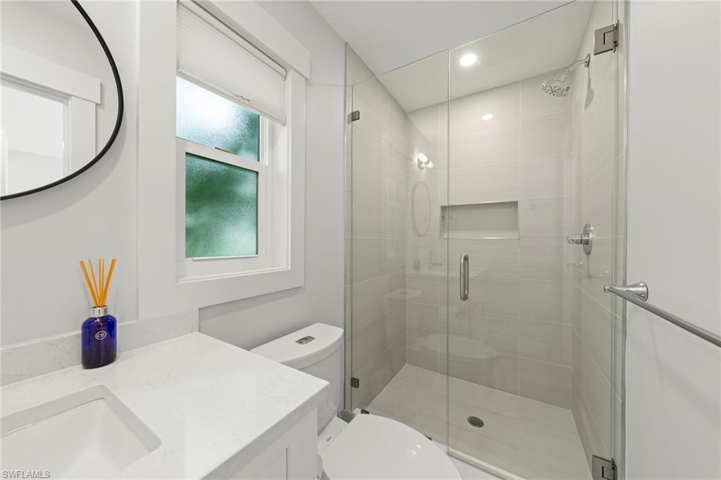 5310 Bayshore AVE photo 25