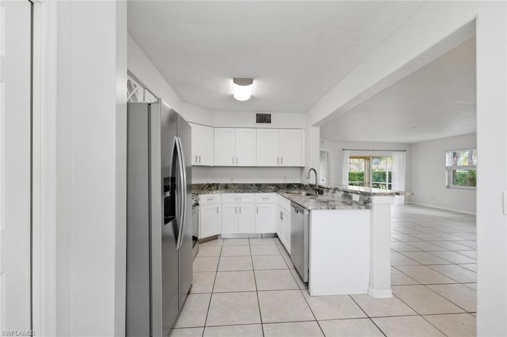 Breakfast Bar overlooking the Living Room