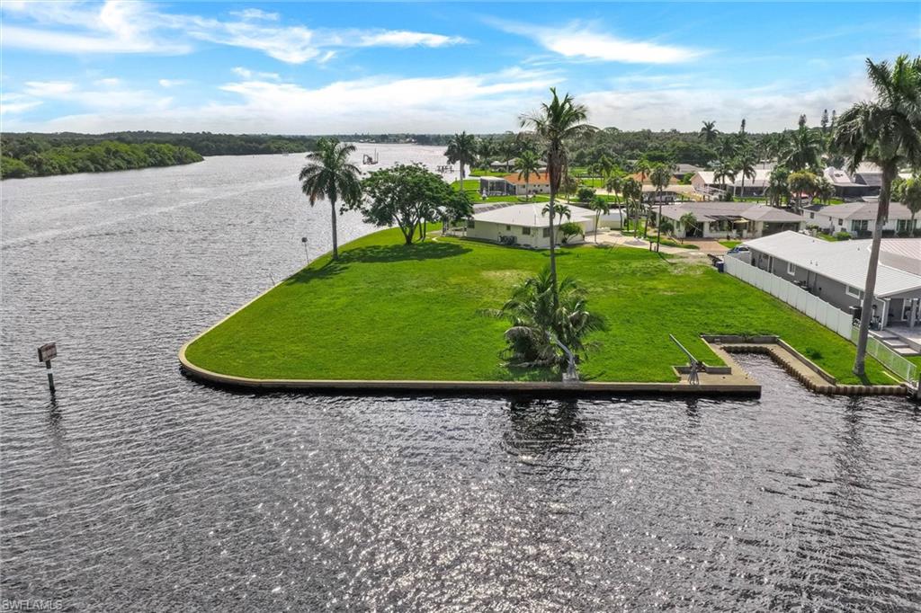 2193 Havana AVE photo 19