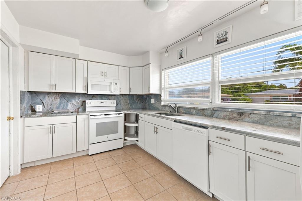 5224 Tower DR photo 12