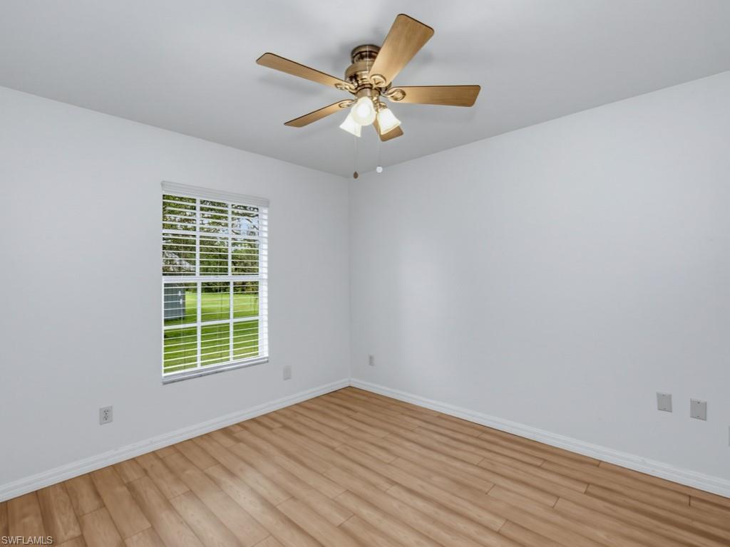 1131 10th AVE NE photo 9