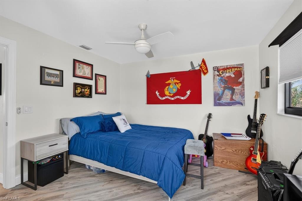 2nd bedroom