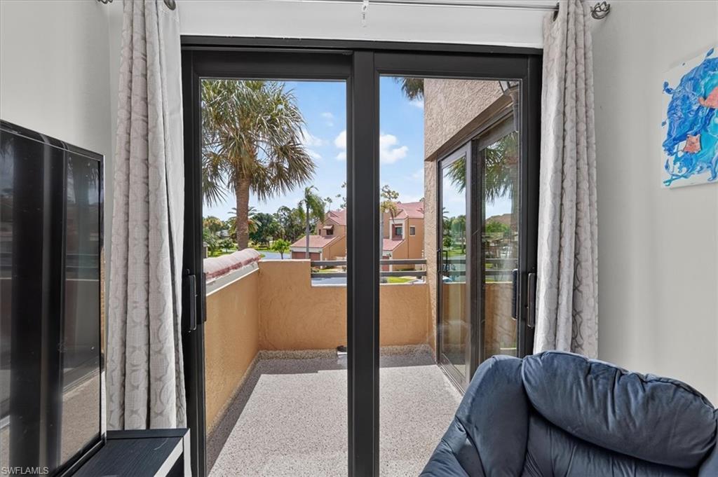 Sliders to the open balcony