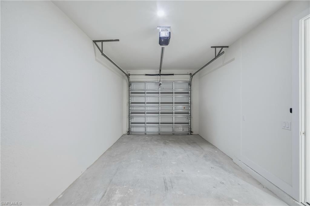 130 Jenna AVE S photo 13
