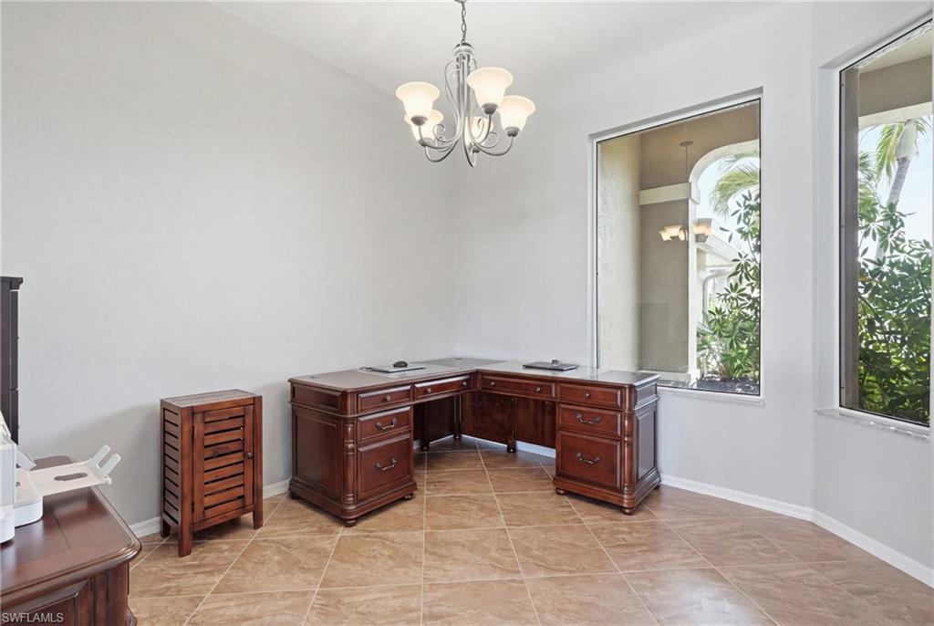 Flex Space / Den / Formal Dining