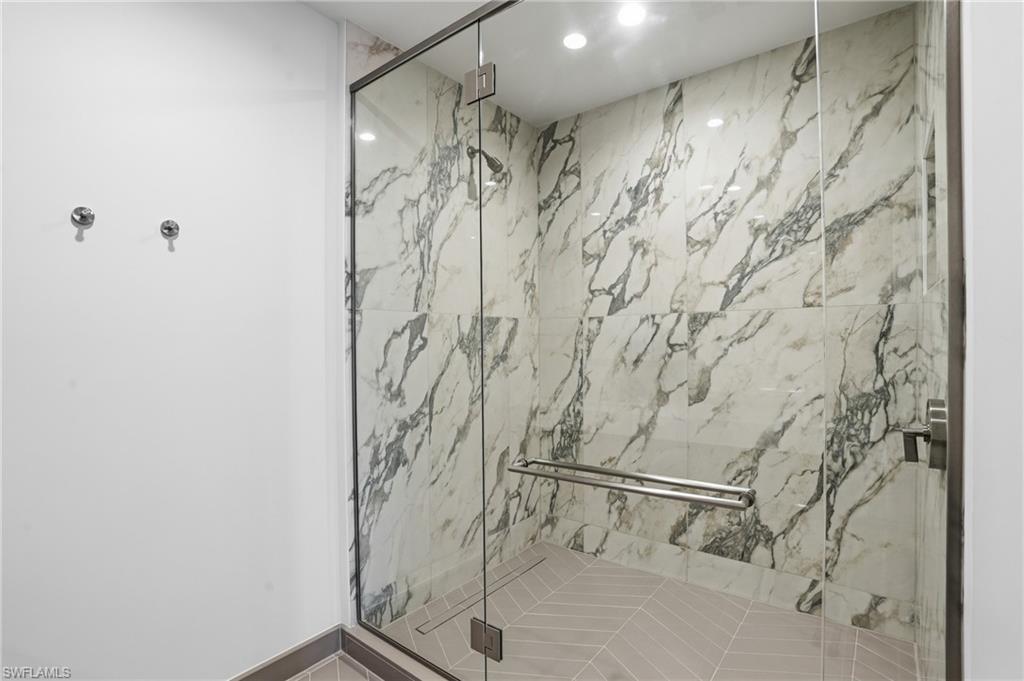 5100 Seagrass BLVD 201 photo 27