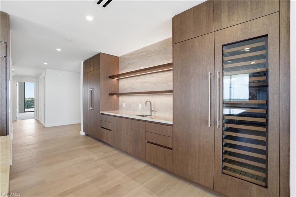 5100 Seagrass BLVD 201 photo 6