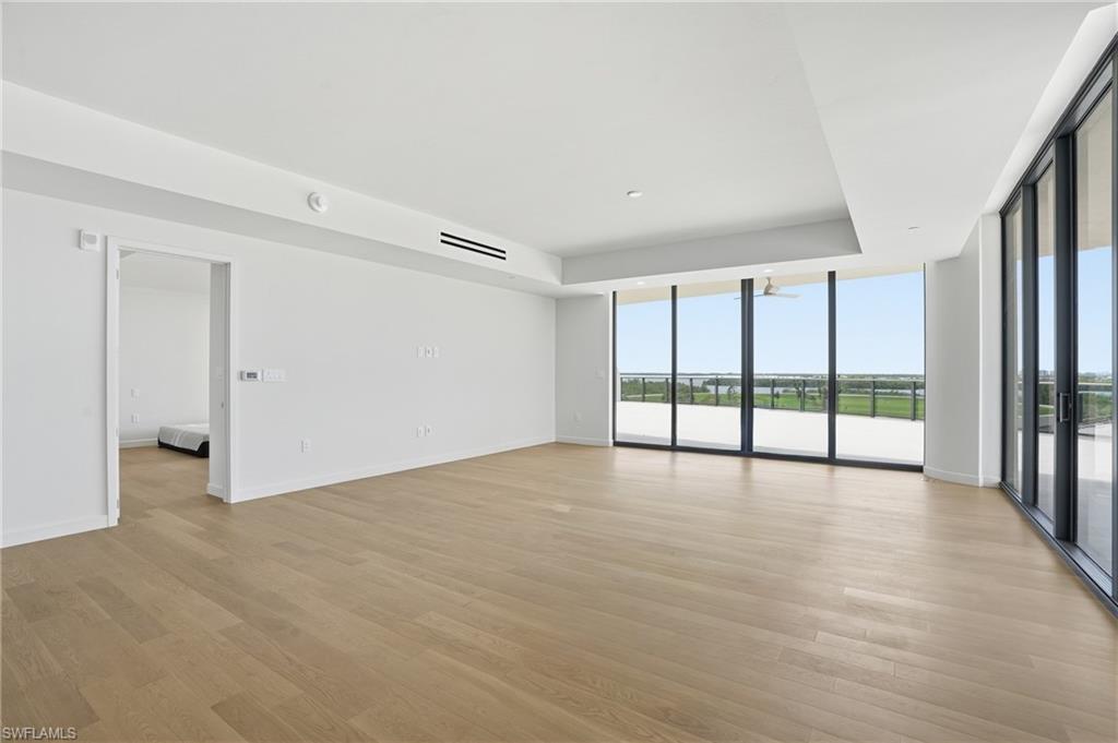 5100 Seagrass BLVD 201 photo 10