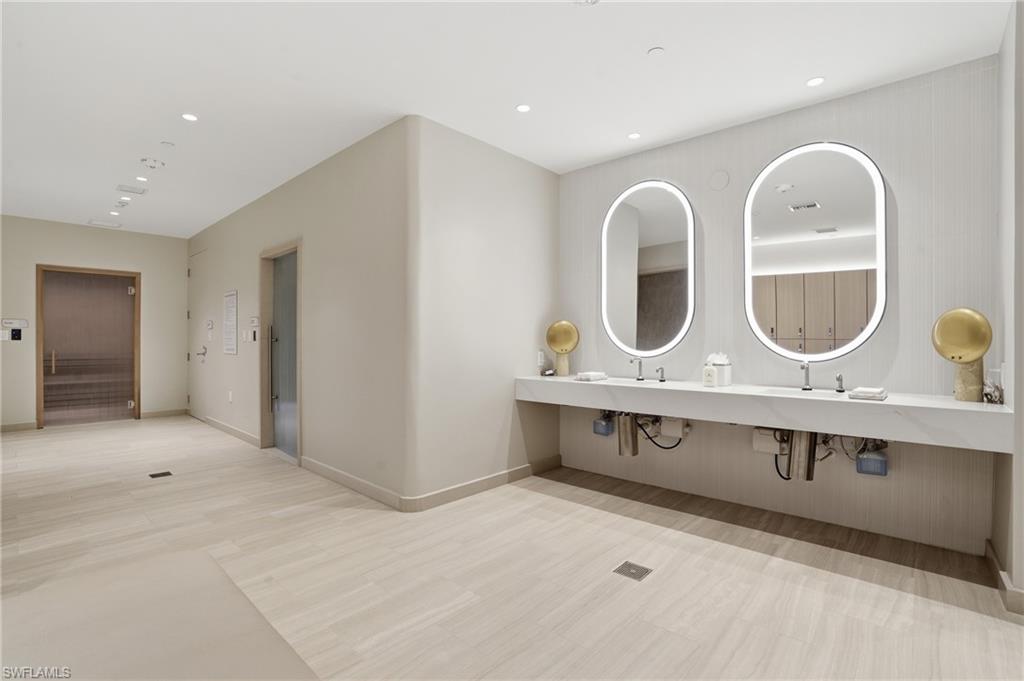 5100 Seagrass BLVD 201 photo 37