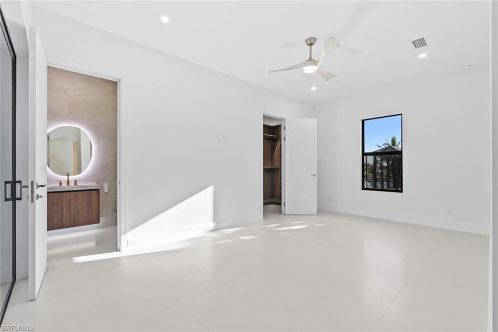 2509 SW 28th TER photo 32