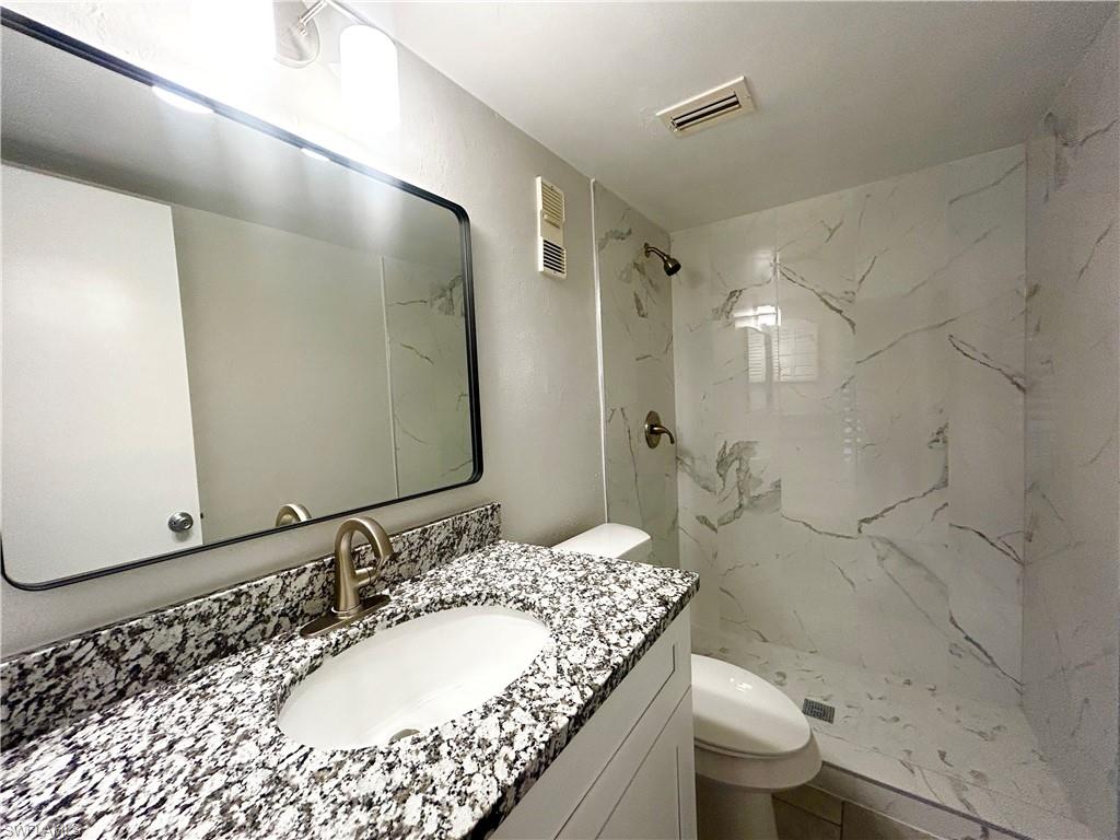 4906 Victoria DR 103 photo 12
