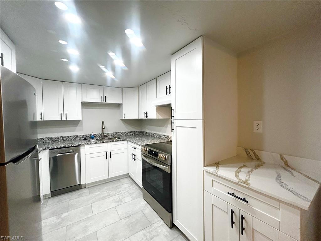 4906 Victoria DR 103
