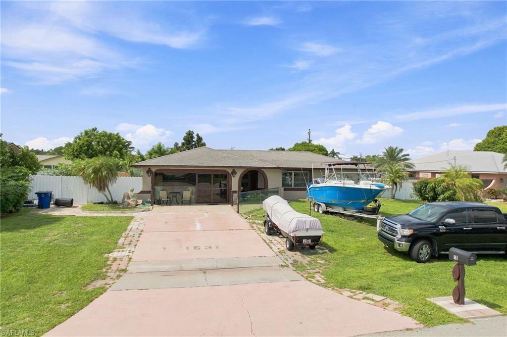 1631 Country Club PKWY