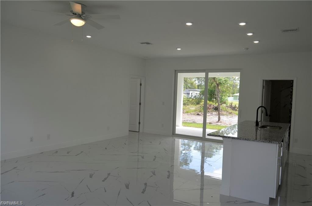 2611 Carol PL