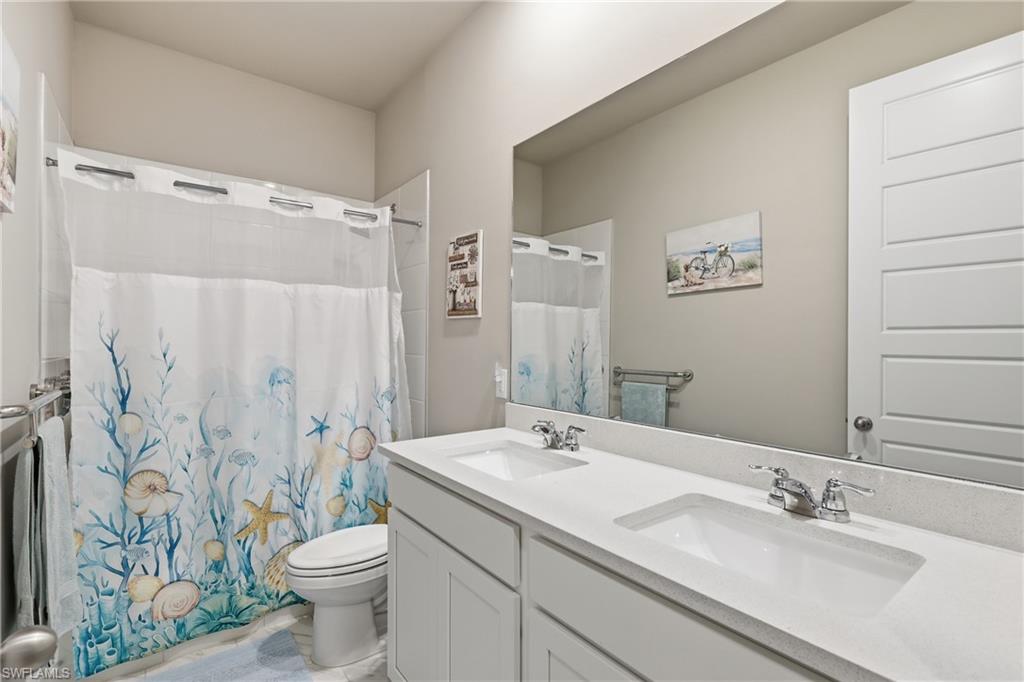 2nd bath with double sinks