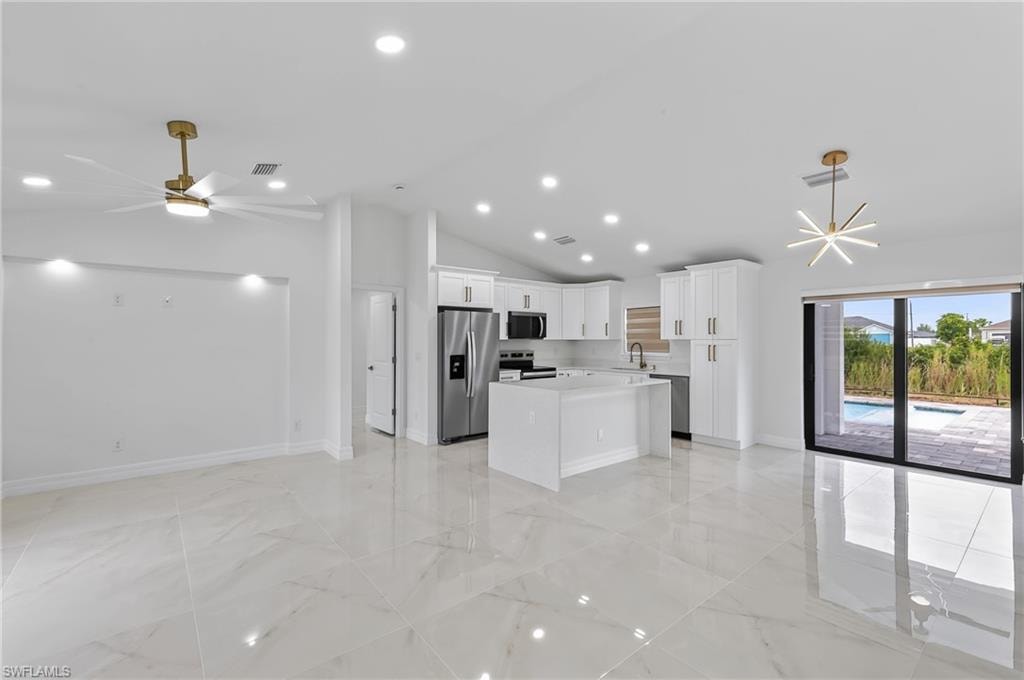 927 NE 32nd TER