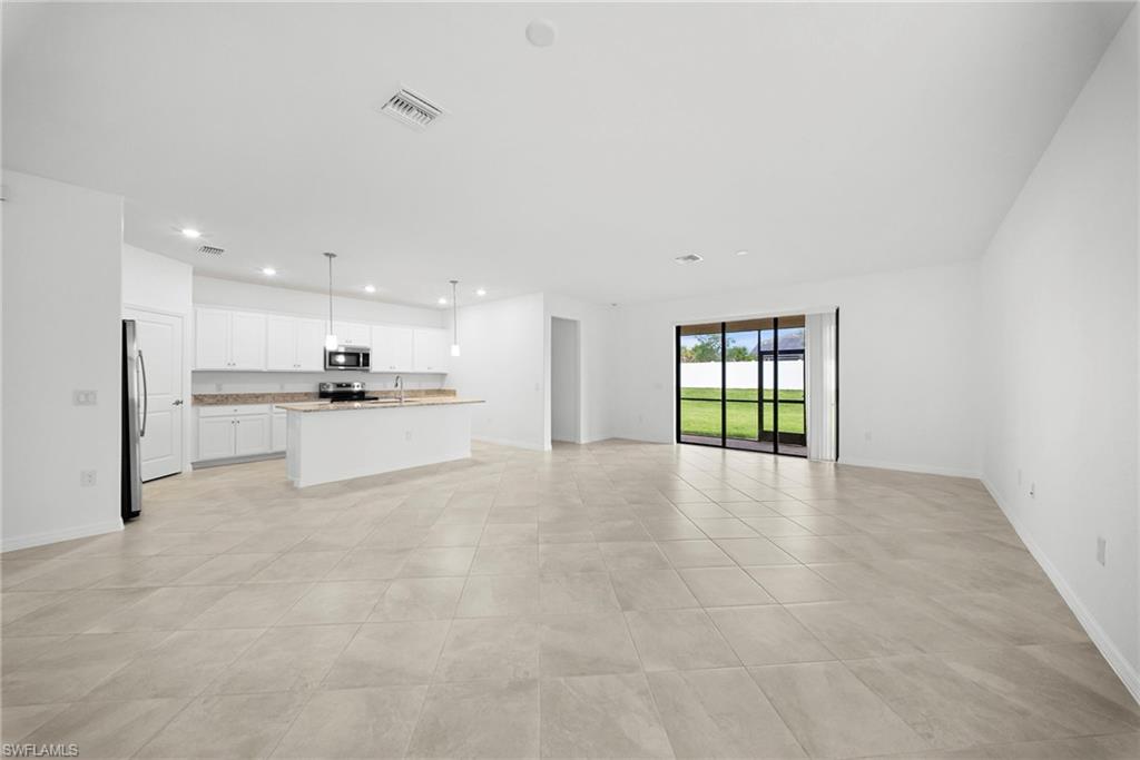 14836 Palamos CIR photo 9