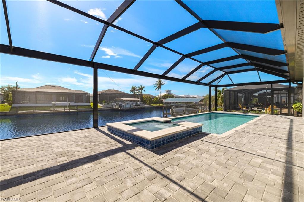 Pool and Spa Screened Lanai