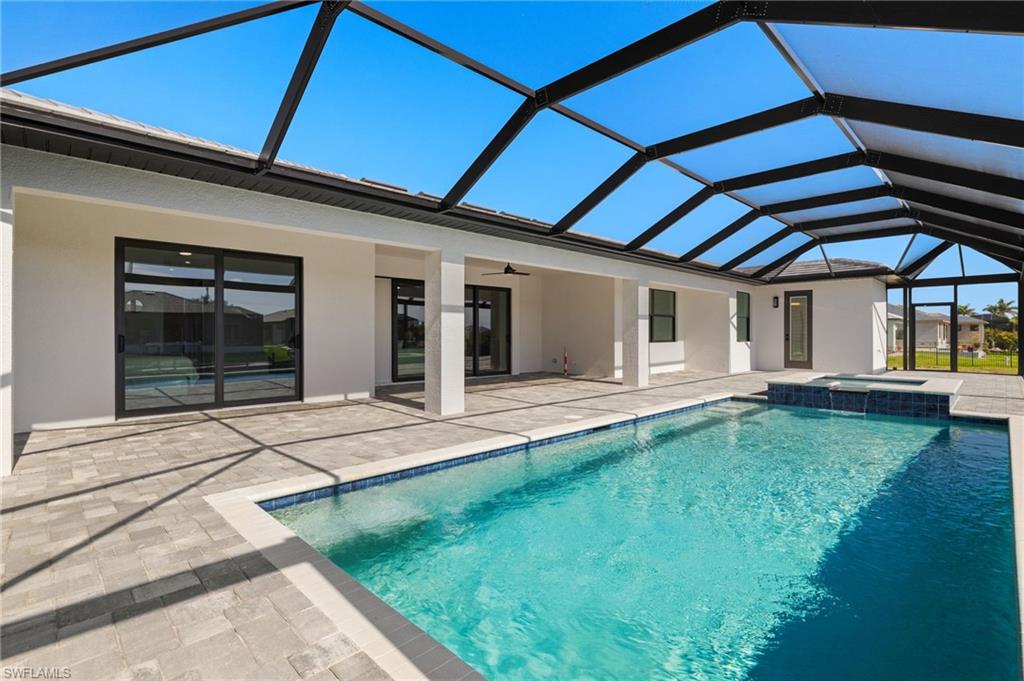Pool and Spa Screened Lanai