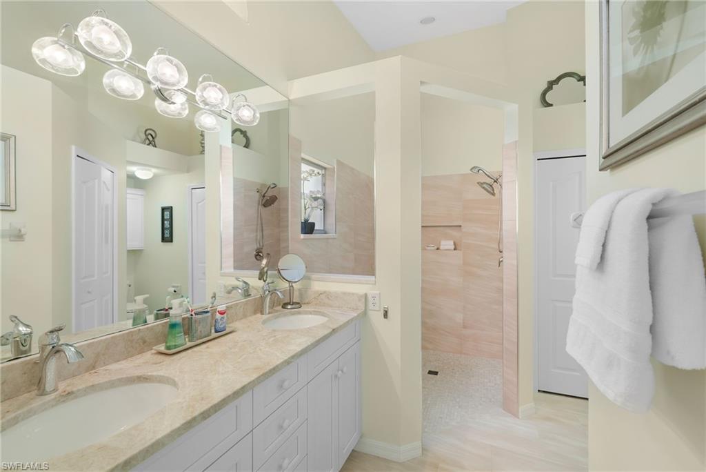 8009 San Vista CIR photo 23