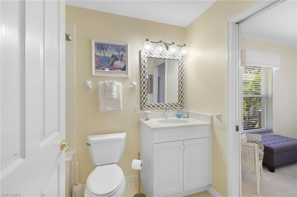8009 San Vista CIR photo 18