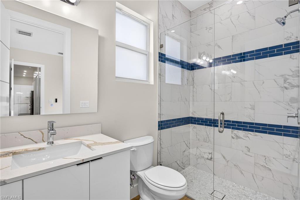 1726 SW 36th TER photo 32