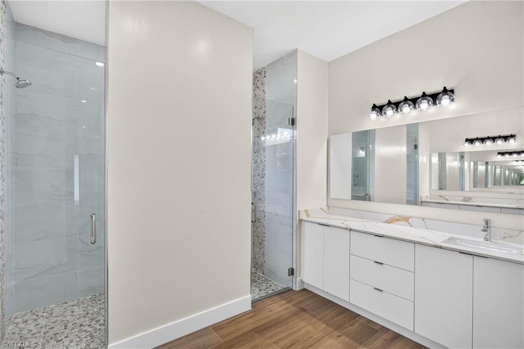 1726 SW 36th TER photo 18