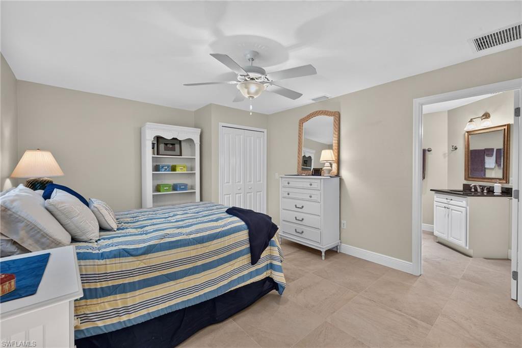 Guest Bedroom with En-Suite