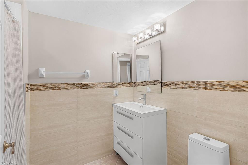 12061 Brassie CIR B102 photo 17