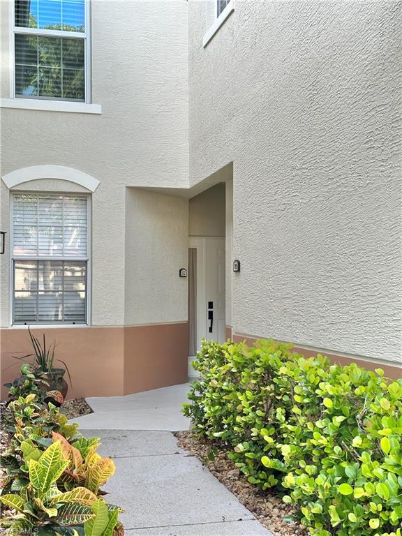 354 Dover PL 202
