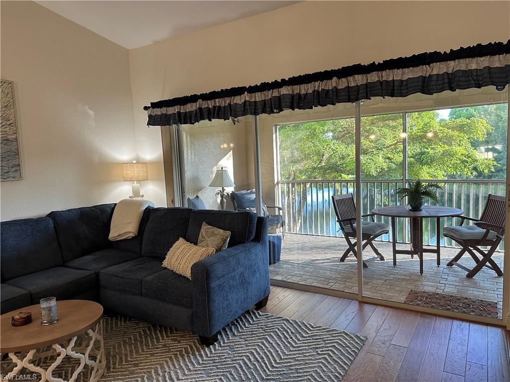 354 Dover PL 202 photo 36
