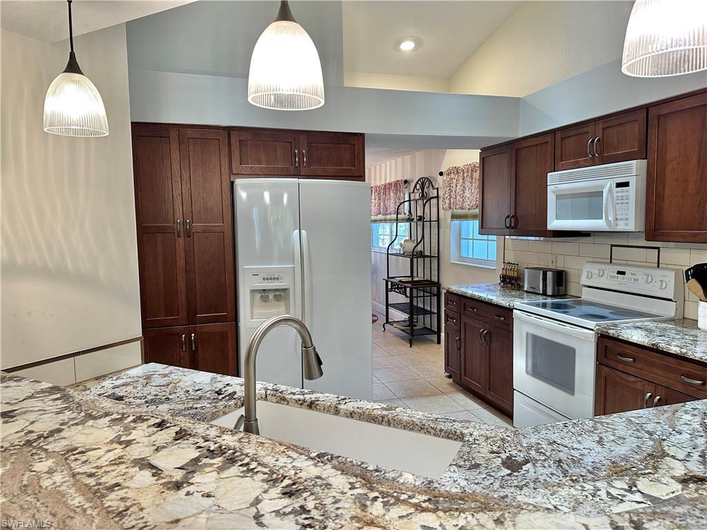 354 Dover PL 202 photo 9